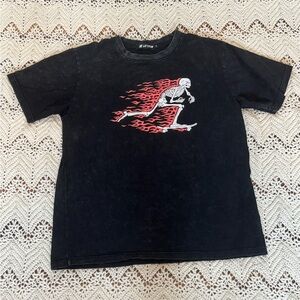 LA!XTON Skater Boy Skeleton Flames Graphic Tee Men’s Medium Y2K Style